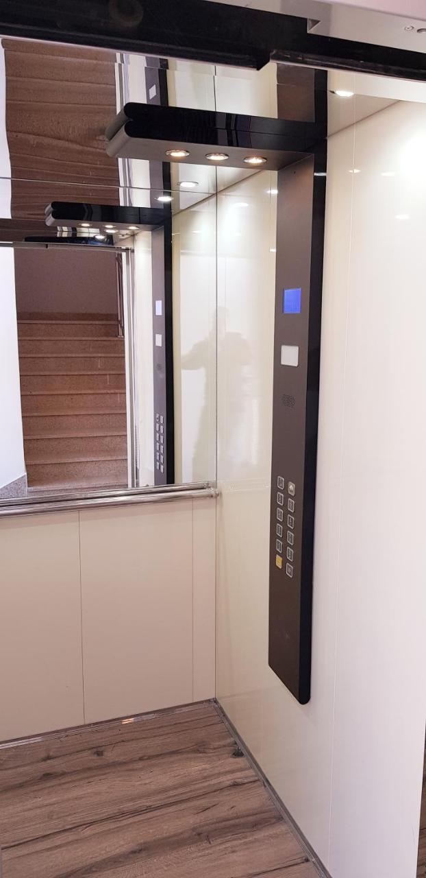 Pjerotic Apartment Budva Exteriör bild